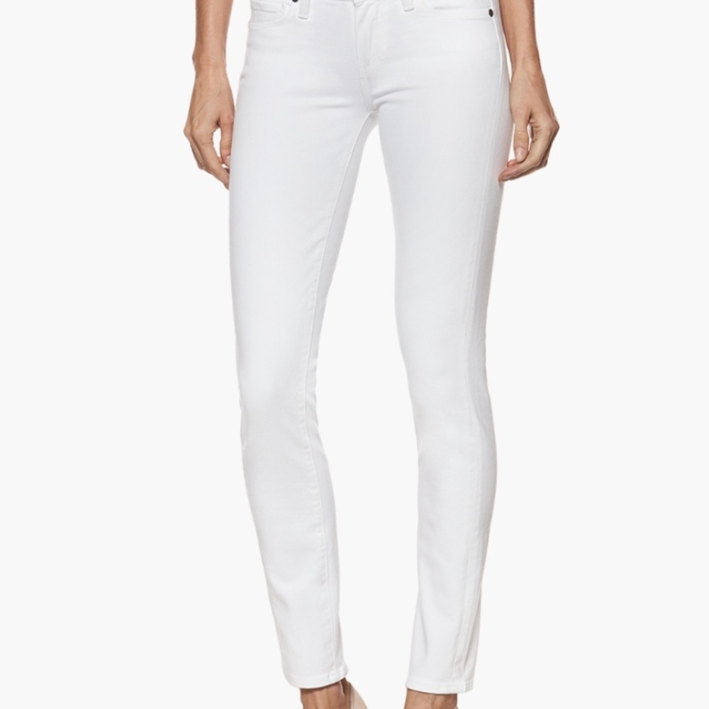 PAIGE skyline skinny jeans in white!